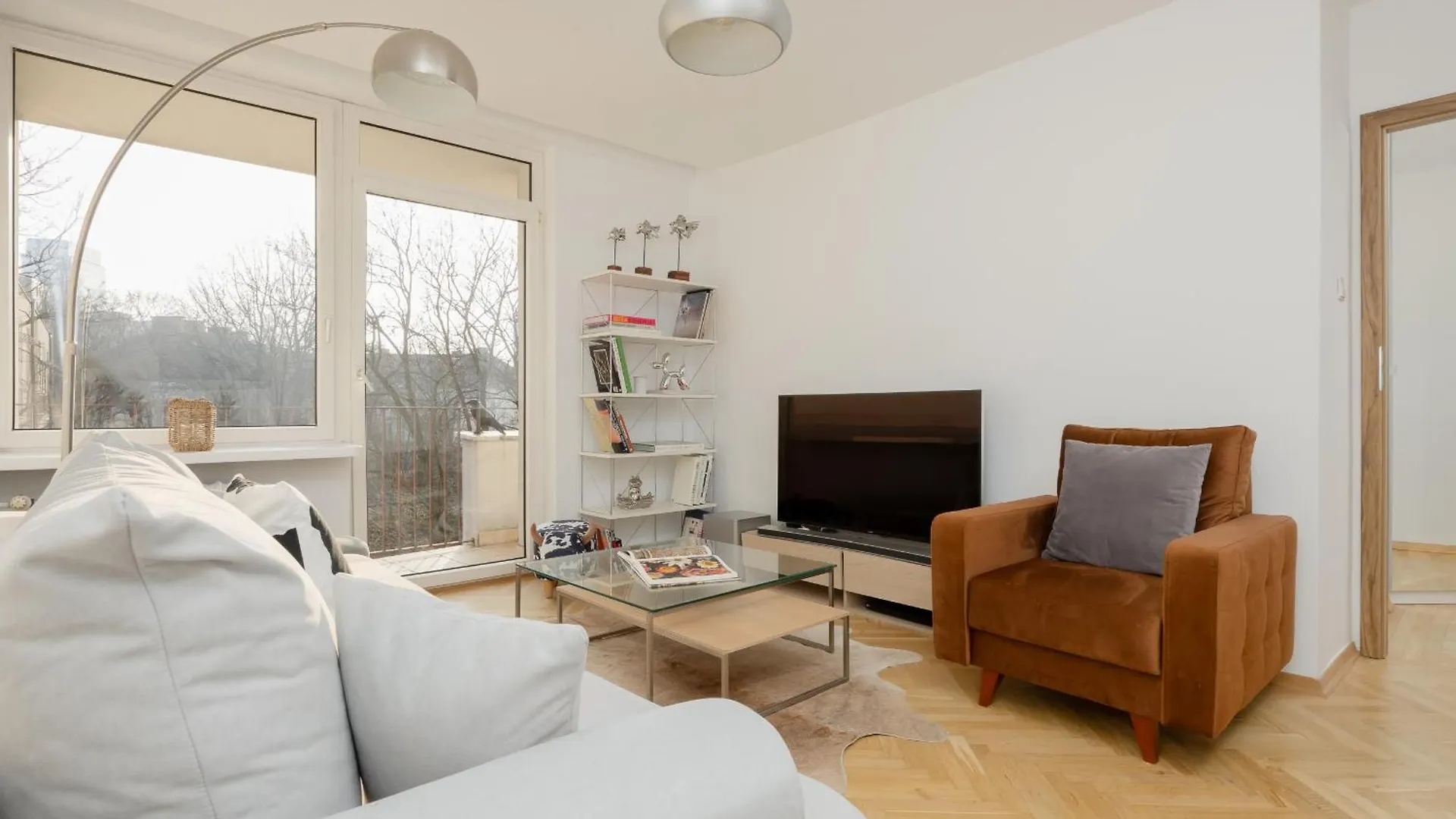 Miodowa Modern Apartment In The Old Town Of Warsaw By Noclegi Renters contacts